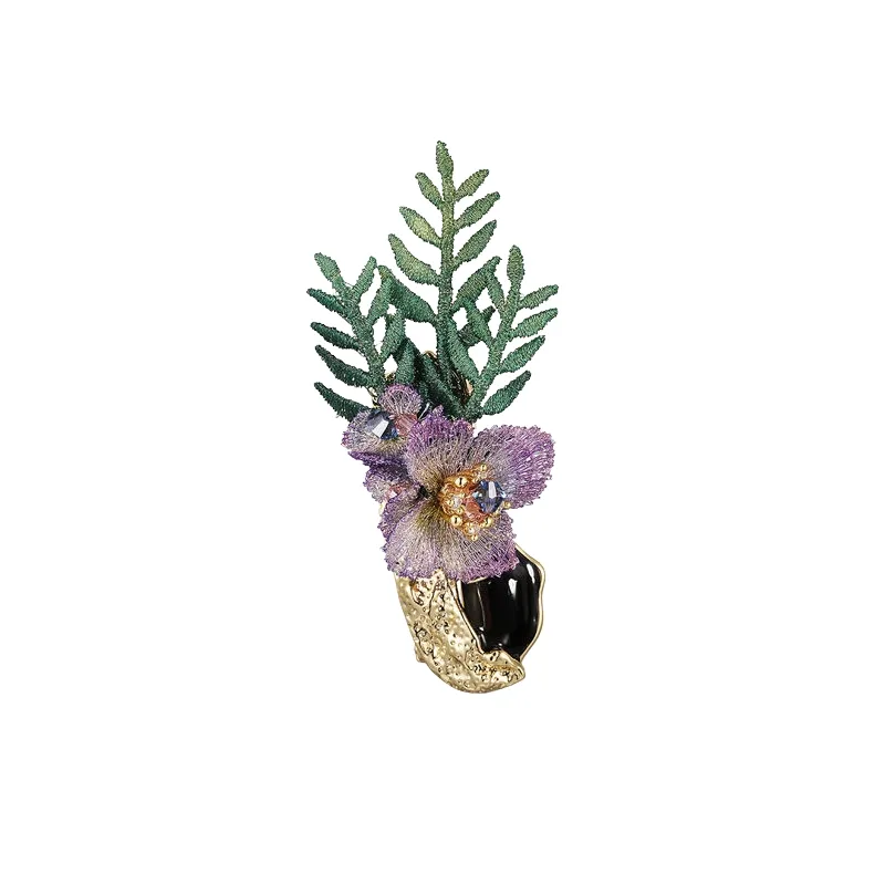 Rousseau Holiday Brooch